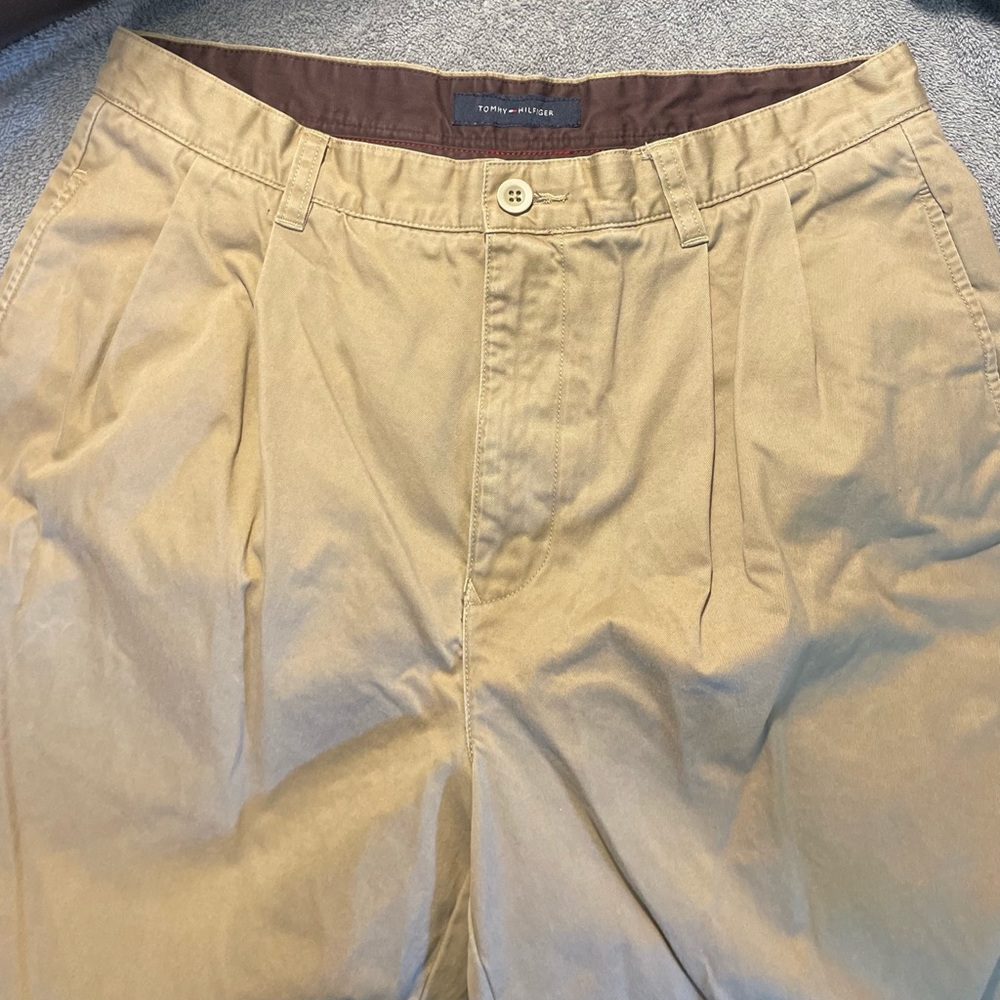 Tommy Hilfiger khakis